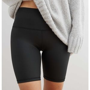 Black Aerie Bike Shorts 7”
